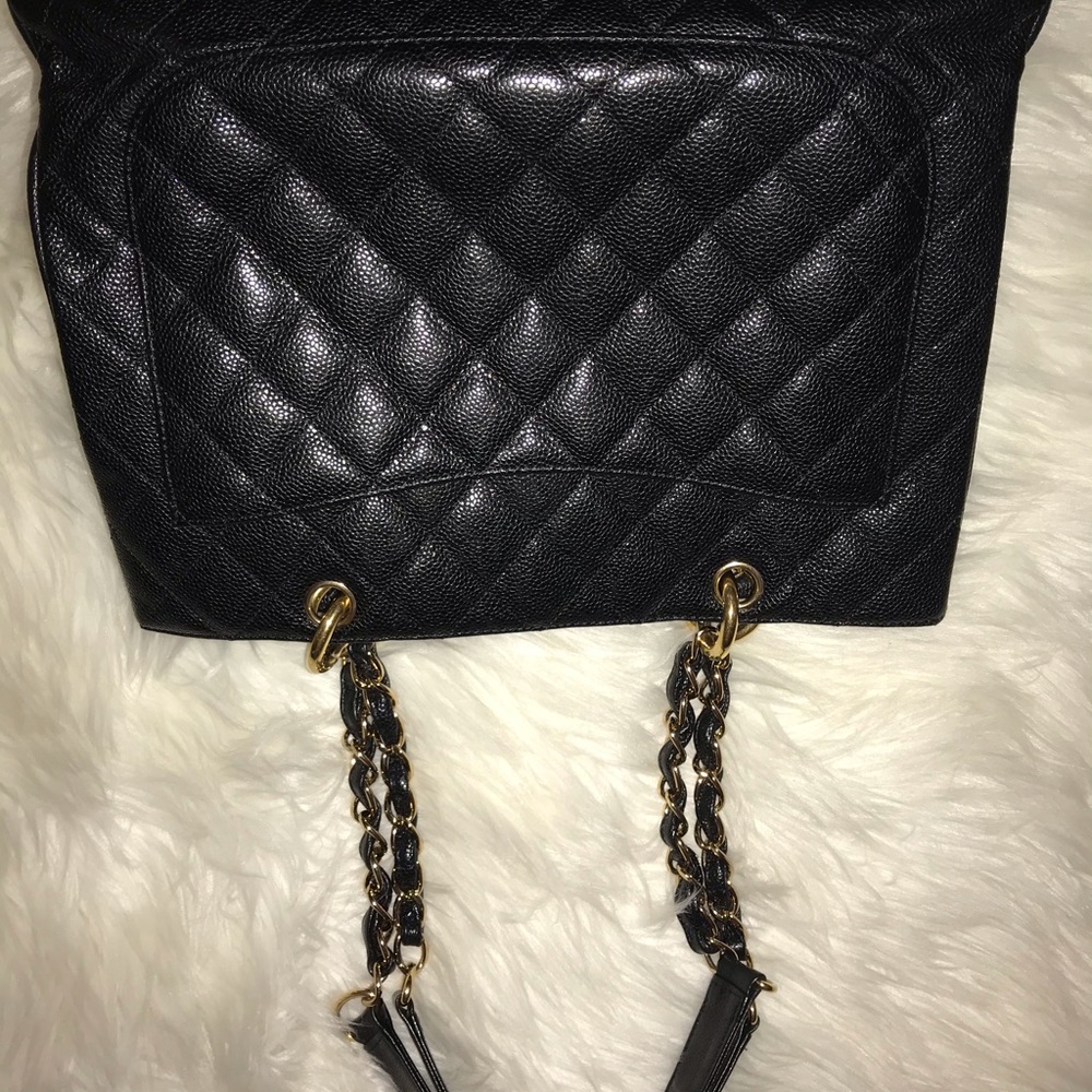 Authentic Chanel large GST - Picture 7 of 8